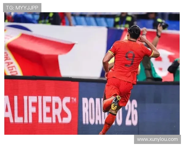 国足新星闪耀亚洲赛场带领球队逆转取胜掀起全国足球热潮