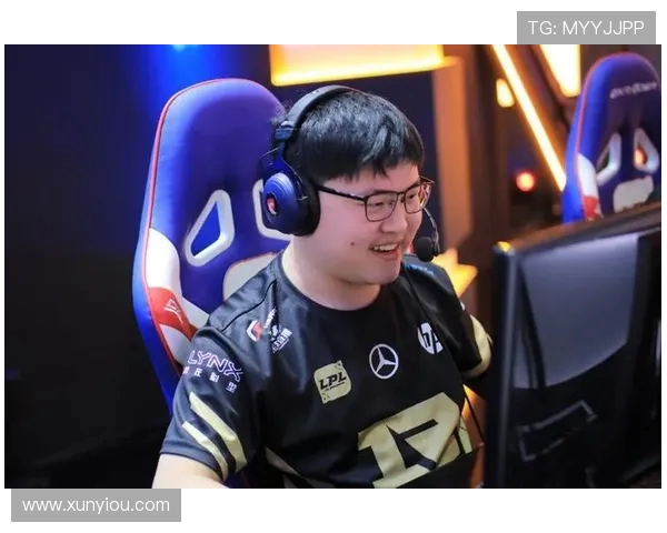 RNG逆袭之旅揭秘：从绝境到世界冠军杯的辉煌征程